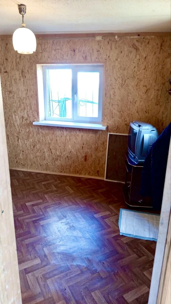 "Kolos" Cottage, near "8th Hospital" legal address, land 12 acres