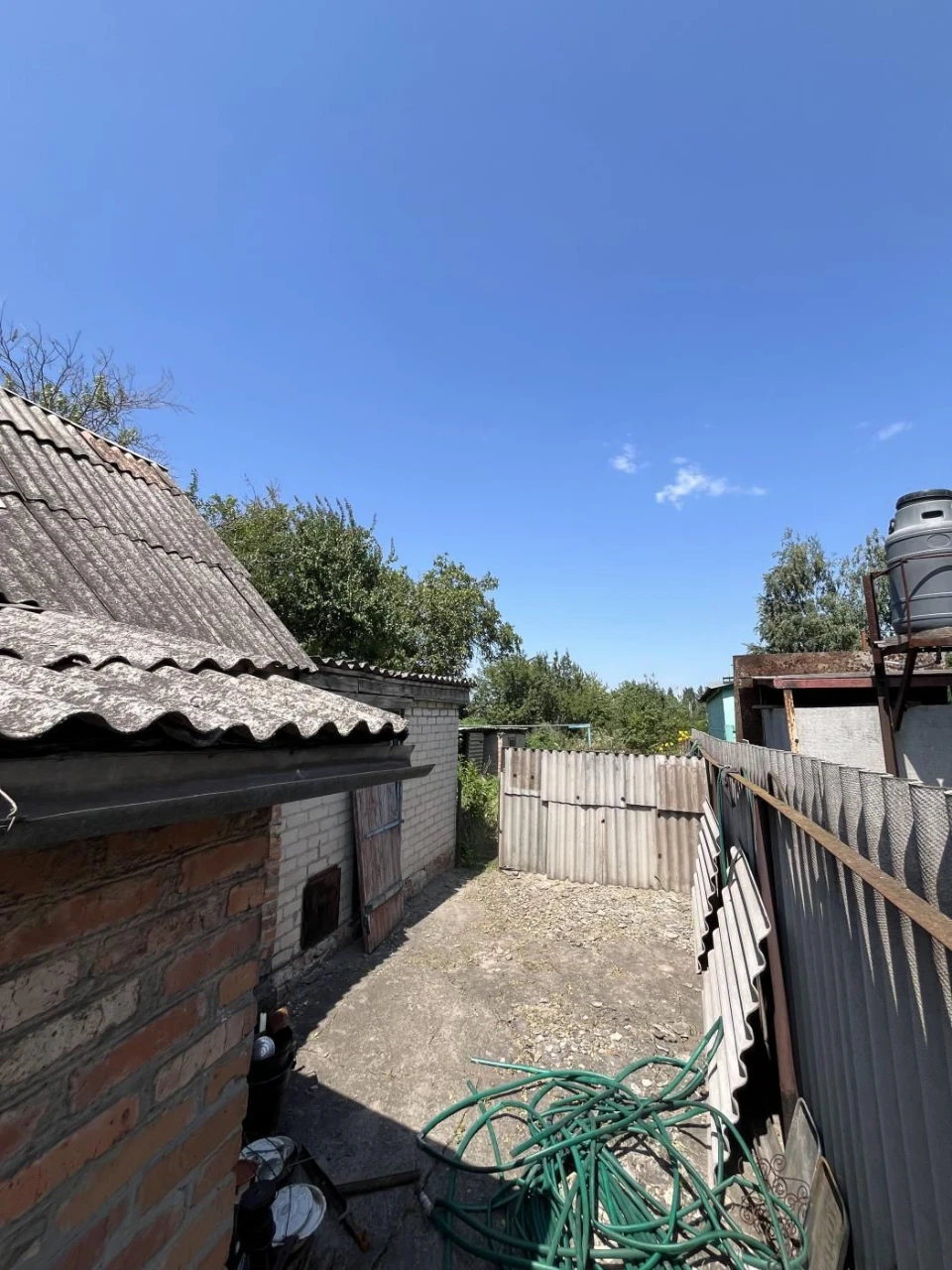 Three-room Cottage, Rozvyłka, Railway Station