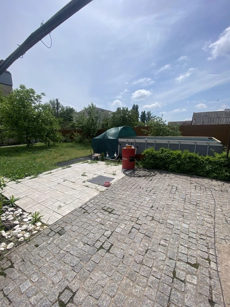 House for sale in district 17 кв