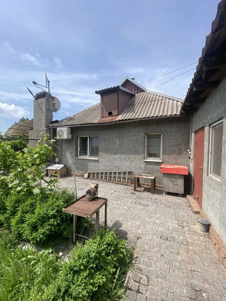 House for sale in district 17 кв