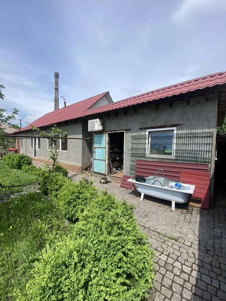 House for sale in district 17 кв