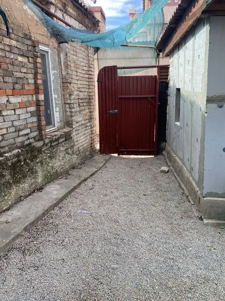 Продам будинок в житловому стані центрально міський район