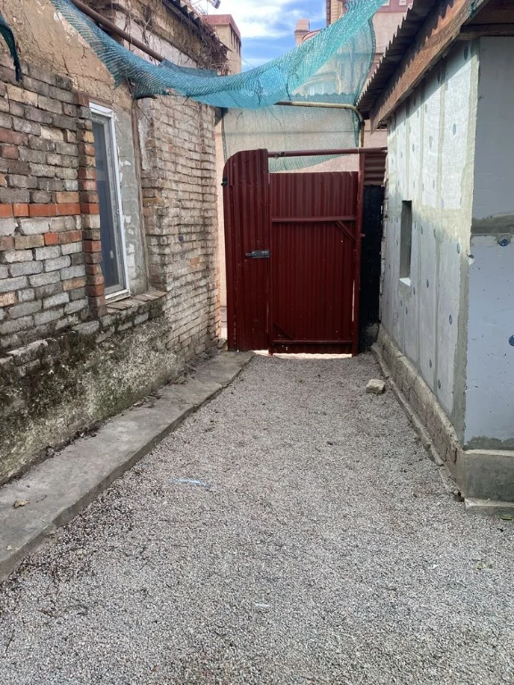 Продам будинок в житловому стані центрально міський район