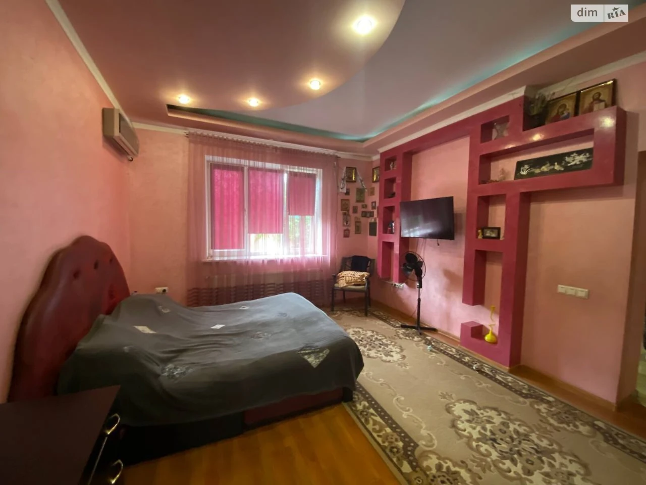 Country House for Sale