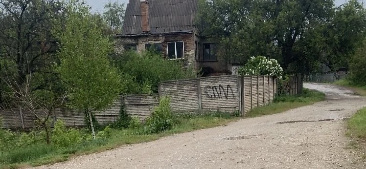2-х этажный дом в Ц/Городском р-не. Бонус + авто Мерседес