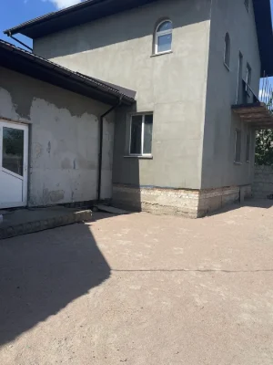 Будинок в районі Дружби про-ок Лікувальний