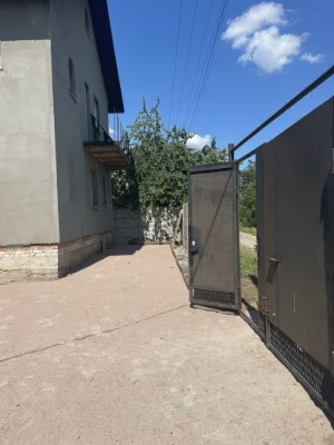 Будинок в районі Дружби про-ок Лікувальний