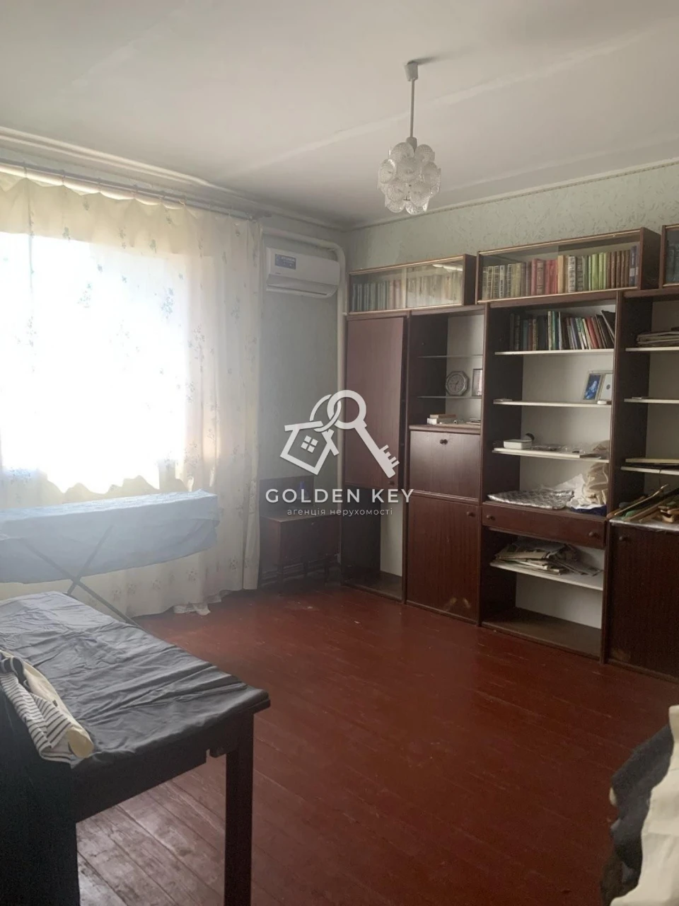 House for sale with access to a park in Pokrovsky district
