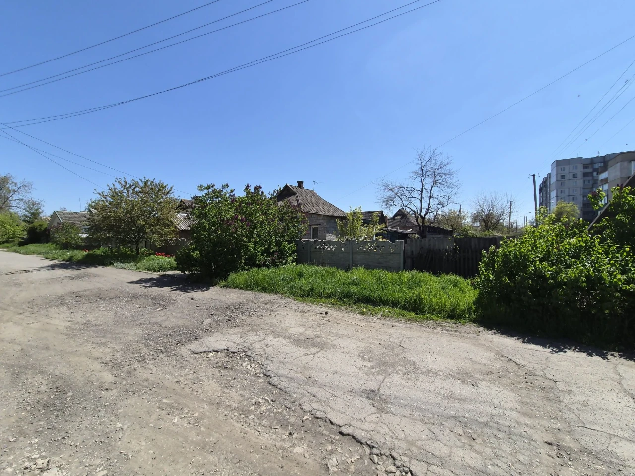 Продаж будинку. Дружба. Гарне місце.