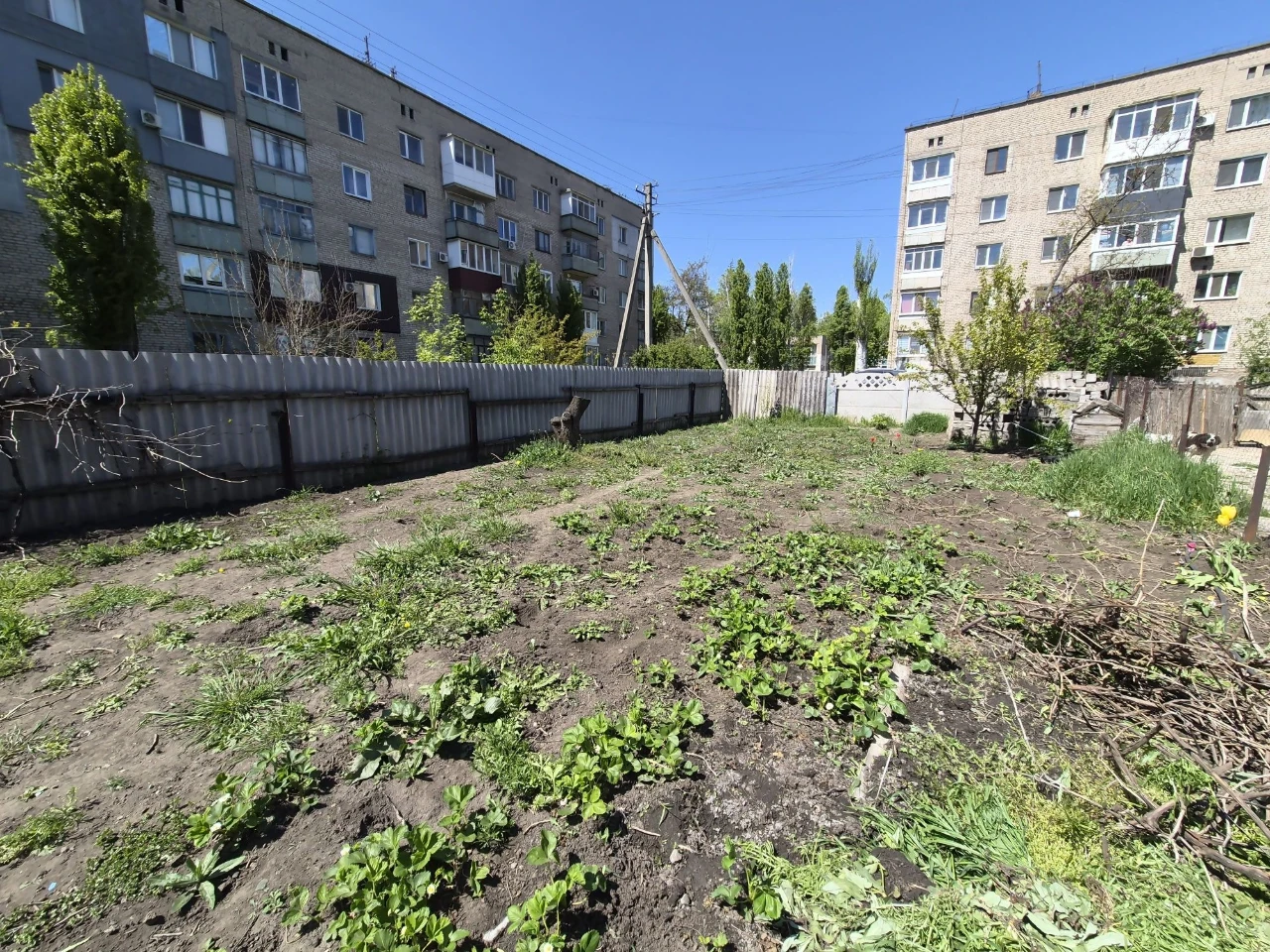 Продаж будинку. Дружба. Гарне місце.