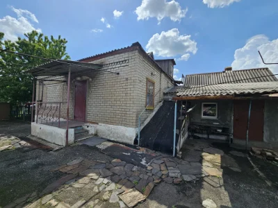 Продається 4х кімн.будинок  у центрально міському районі по