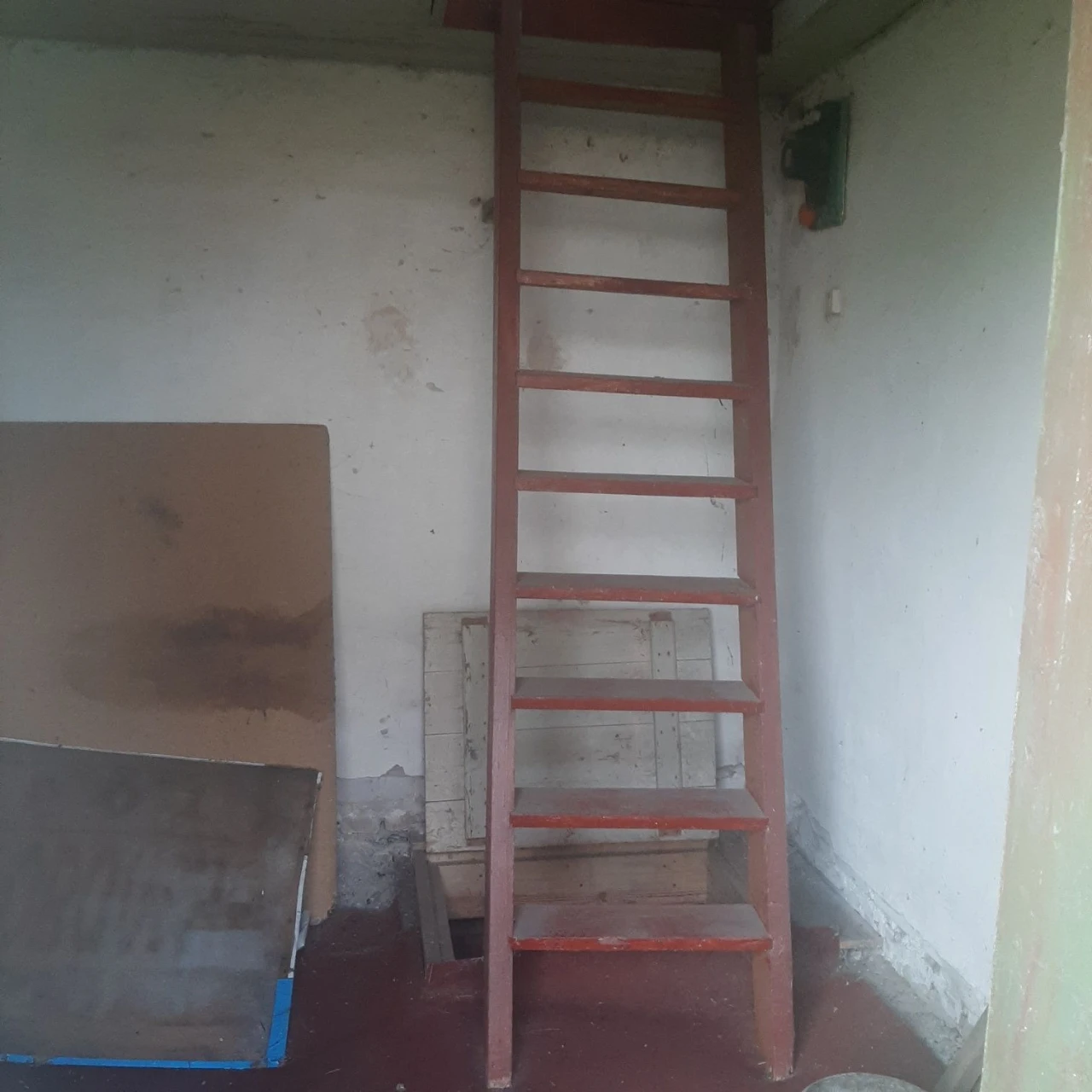 Продам дачу з будиночком