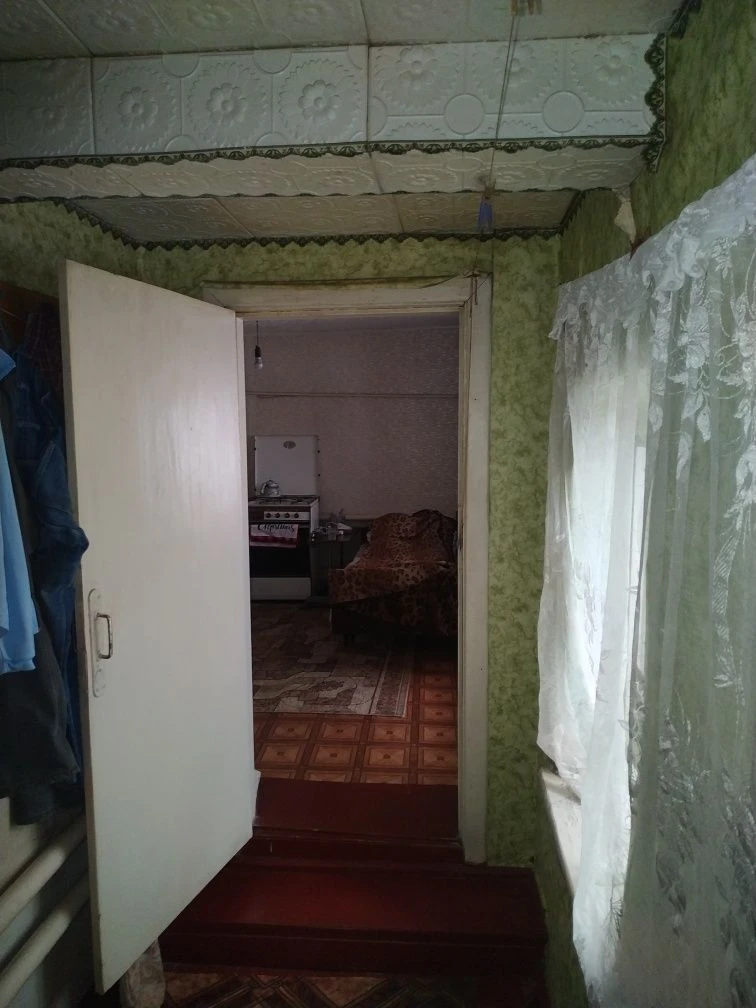 Дом (75 М2), земельный участок (9,5 соток).