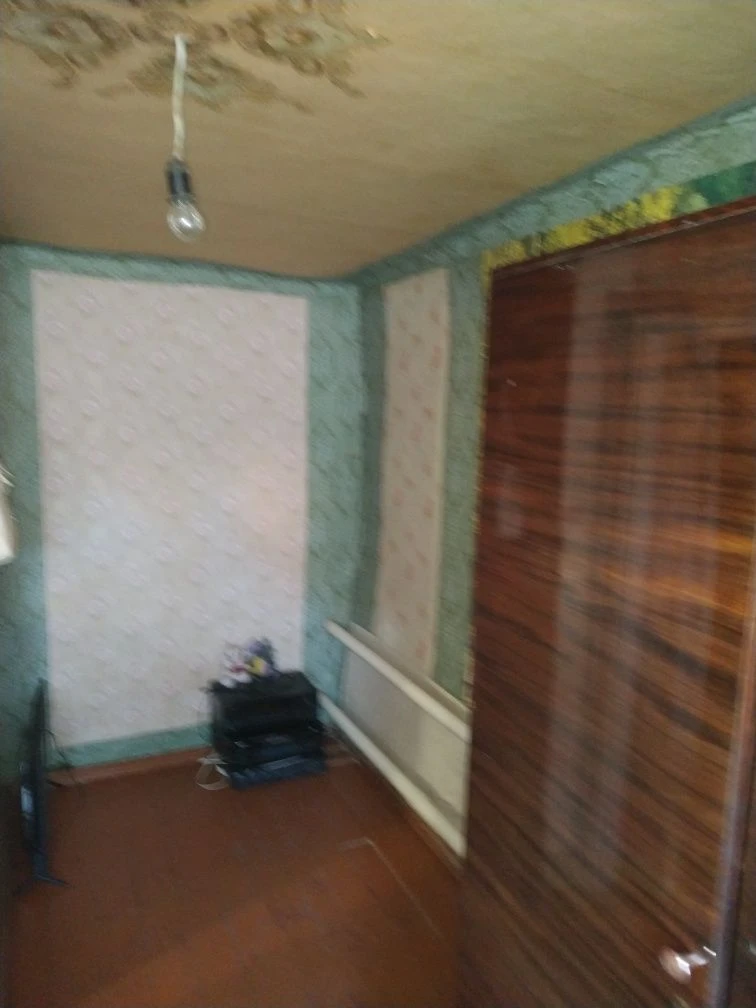 Дом (75 М2), земельный участок (9,5 соток).