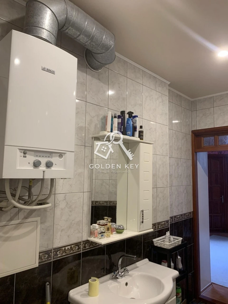 Продаж будинку в Центрально-Міському районі, Карачуни