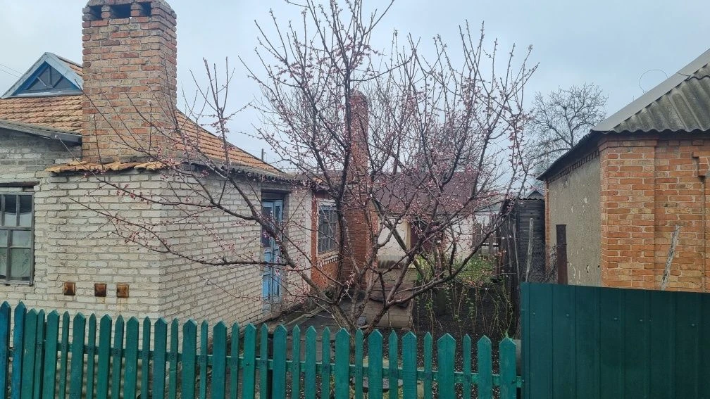 Продаж земельної ділянки з будинком від  власника