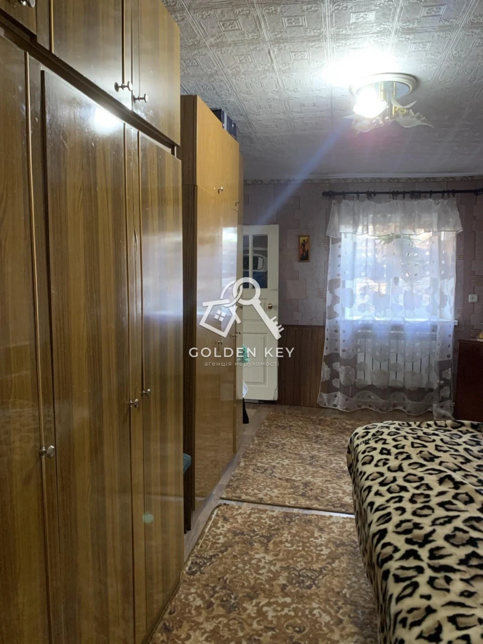 Продаж будинку із ділянкою 20 сот.