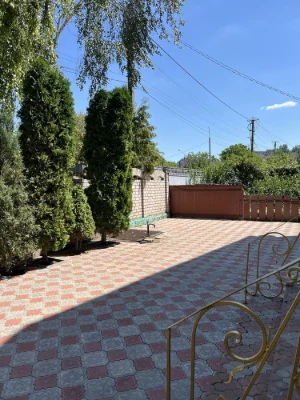 Продам будинок 10х12 (180М2)Зарічний  вул Берегова