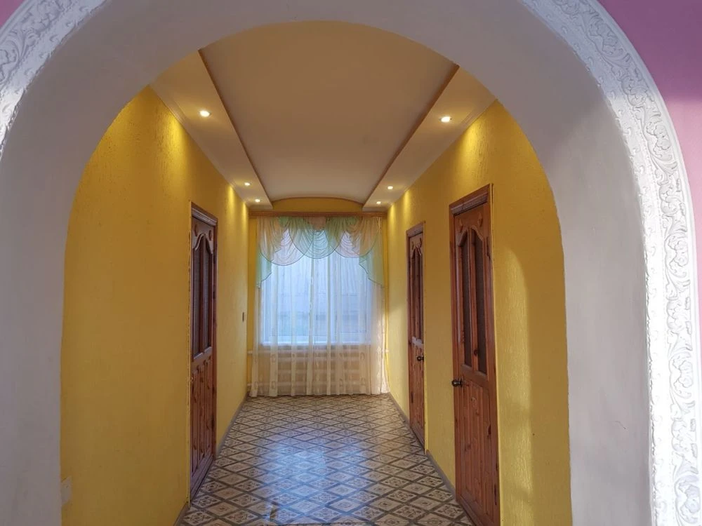 Продам будинок 10х12 (180М2)Зарічний  вул Берегова