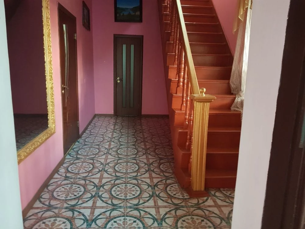 Продам будинок 10х12 (180М2)Зарічний  вул Берегова