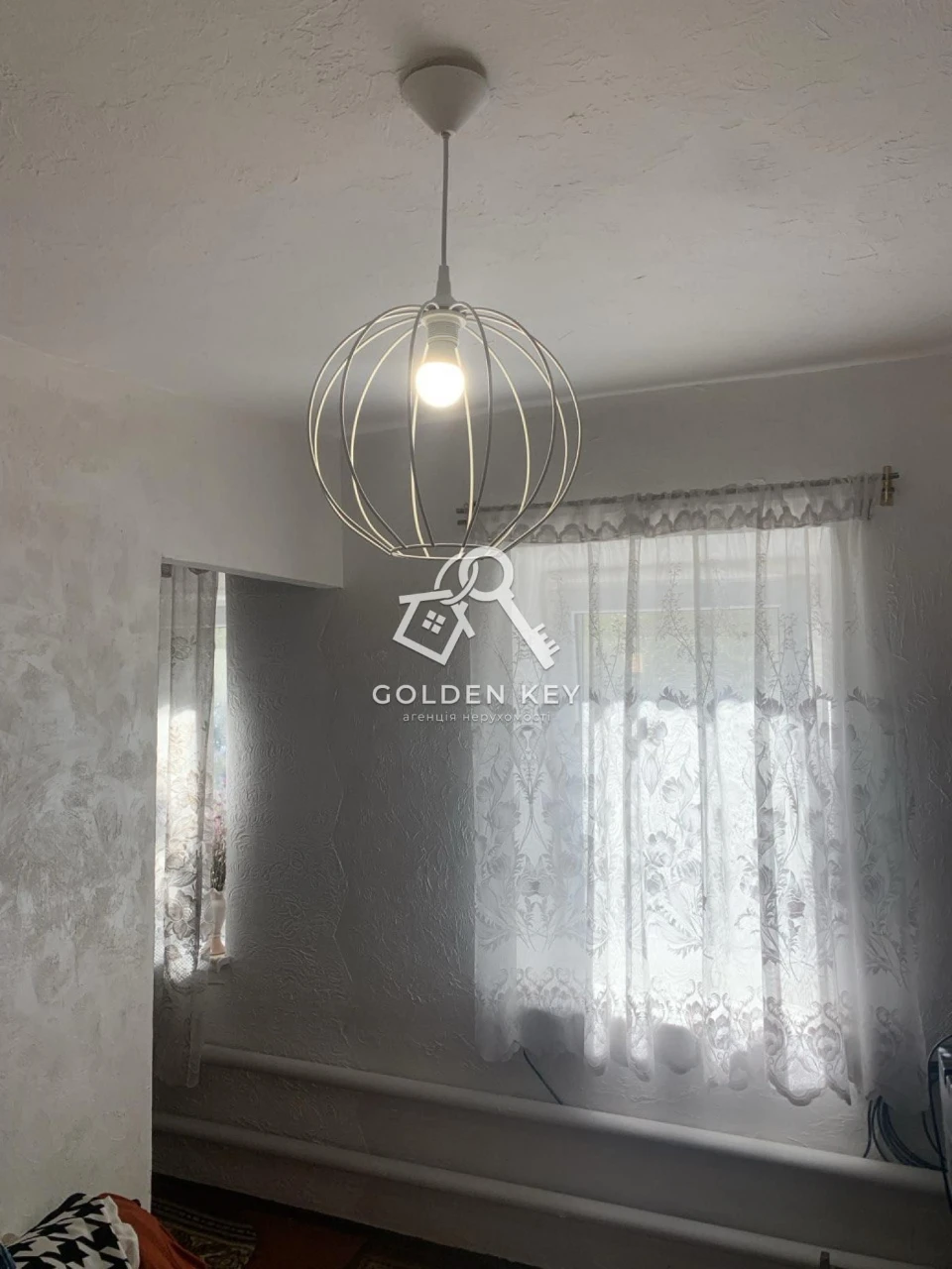 Продаж будинку з ремонтом на Осичках