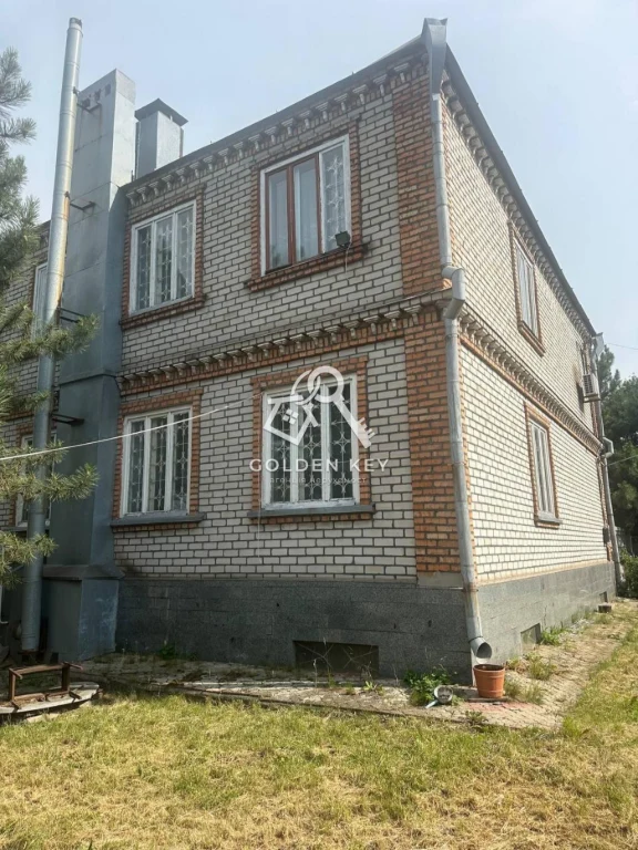 Продаж будинку з виходом до річки в Мар'янівці.