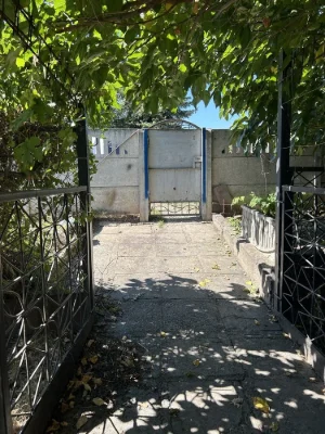 House and Land for Sale - 10 acres