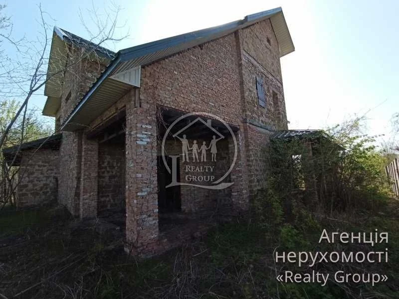 Sale of a two-story house, Karachuny (Laboratory Street)