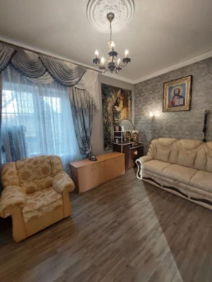 Sale of a two-story house. Litke Street.