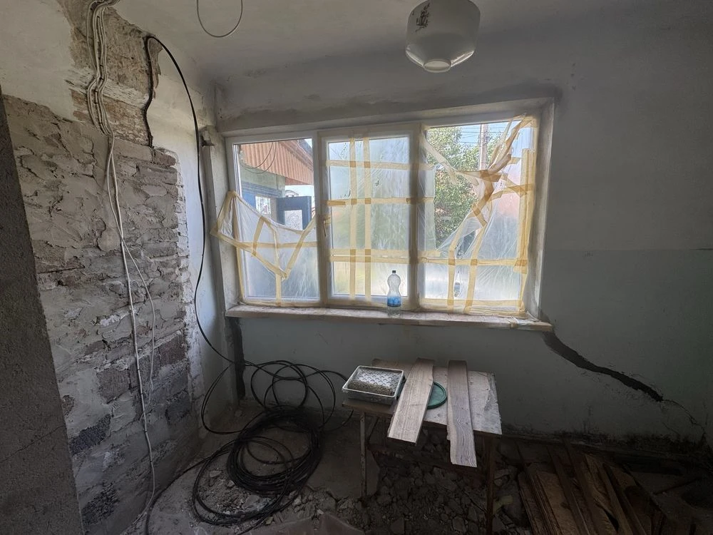 Продається будинок в центрально міському районі .