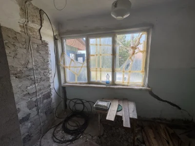 Продається будинок в центрально міському районі .