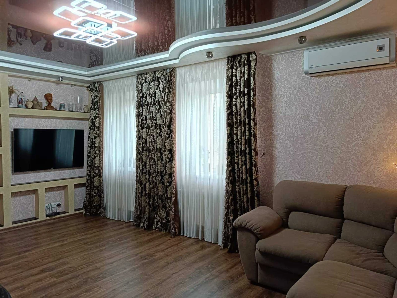 Sale of House on Proizna Street (Lite)