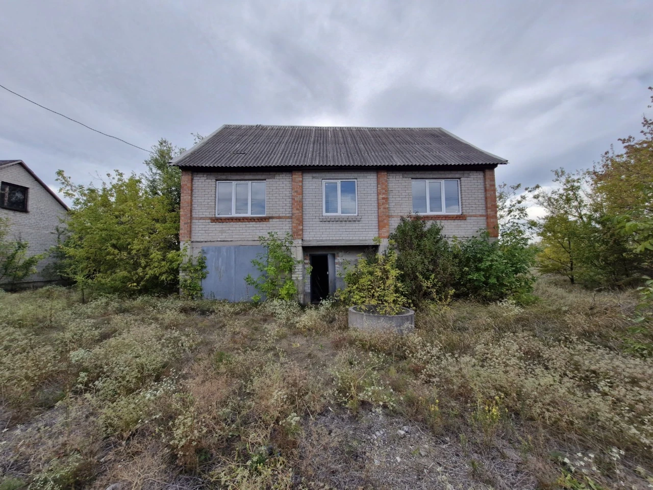 Продаж будинку. Довгинцівський район. Незалежне.