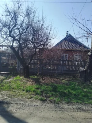 For sale, one-story house