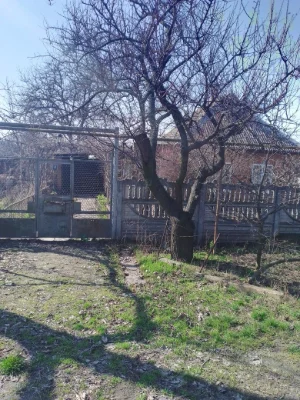 For sale, one-story house
