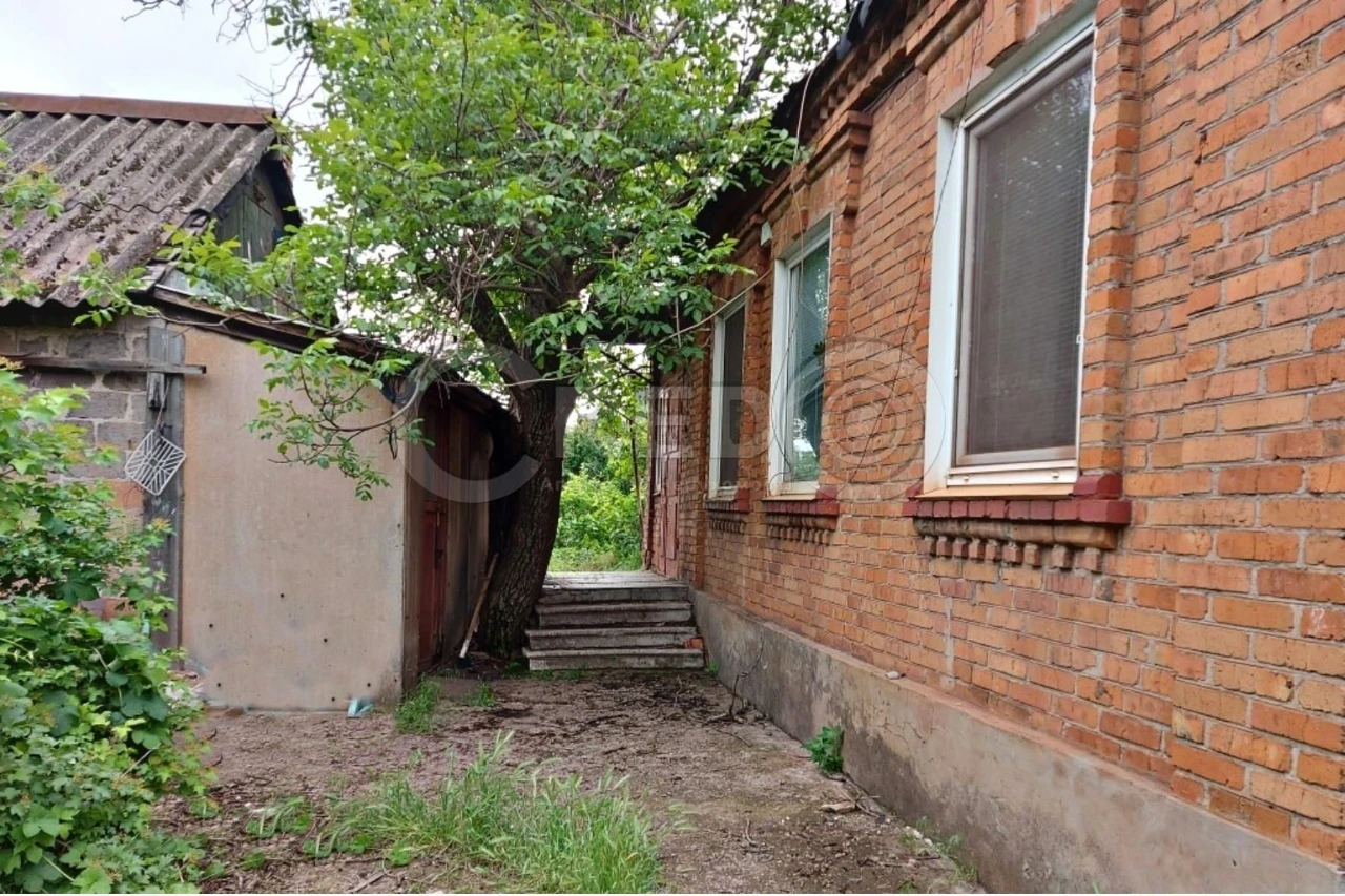 Sale of house in Central City District, Ukrainian