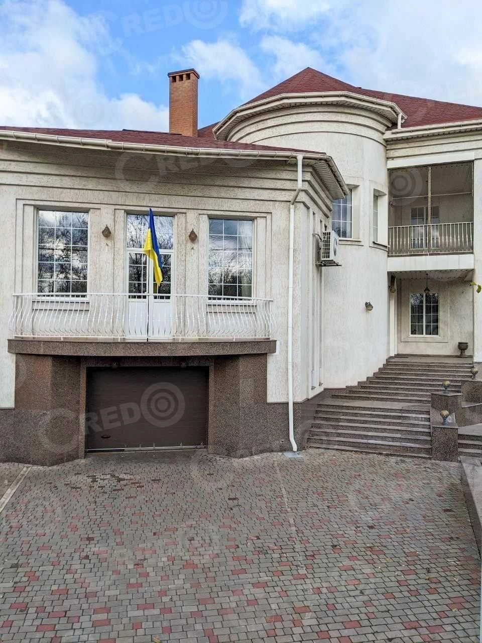 House for sale, 420 sq.m., "Svitanok" area
