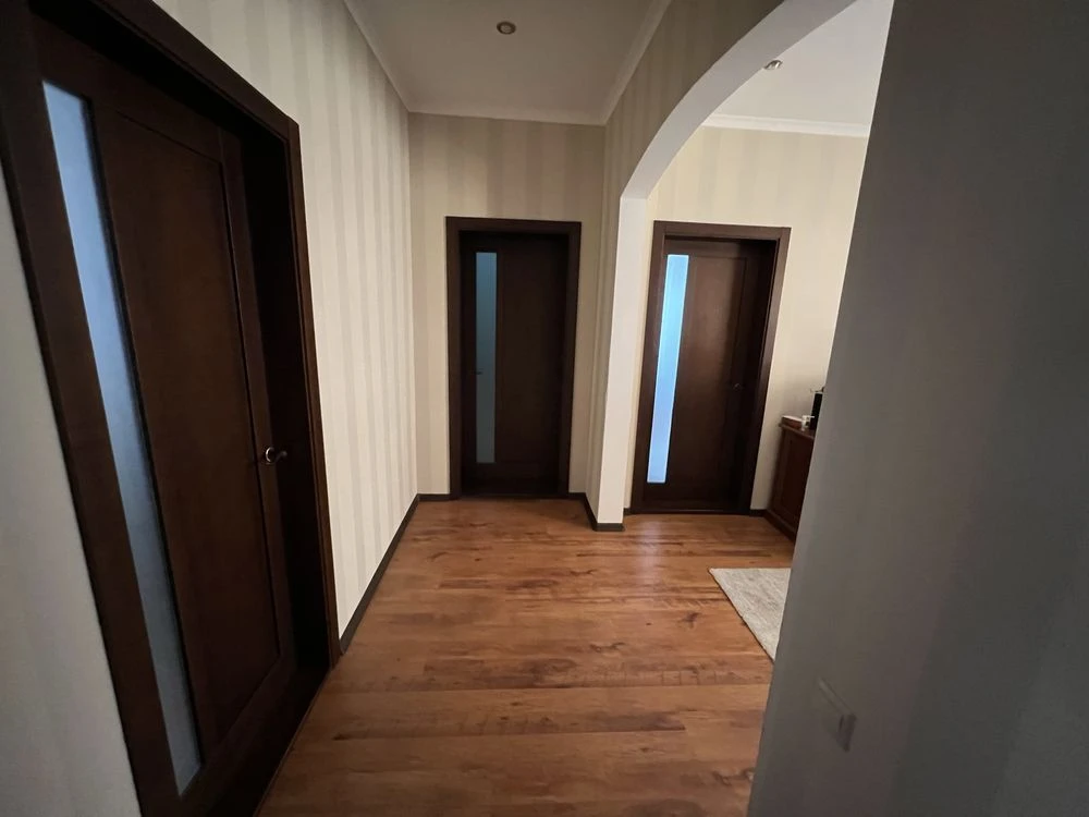 Spacious house in the Central District