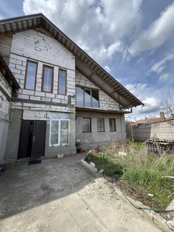 Продаж двоповерхово будинку вул. Шарохіна 110