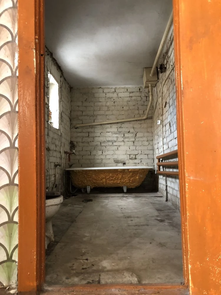 1/4 of a house on Zheltoorechenskaya Street, 68 square meters, gas, water, in the Rokovataya district