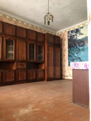 1/4 of a house on Zheltoorechenskaya Street, 68 square meters, gas, water, in the Rokovataya district