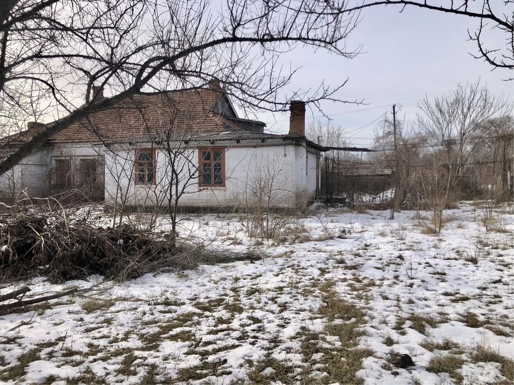 1/4 of a house on Zheltoorechenskaya Street, 68 square meters, gas, water, in the Rokovataya district