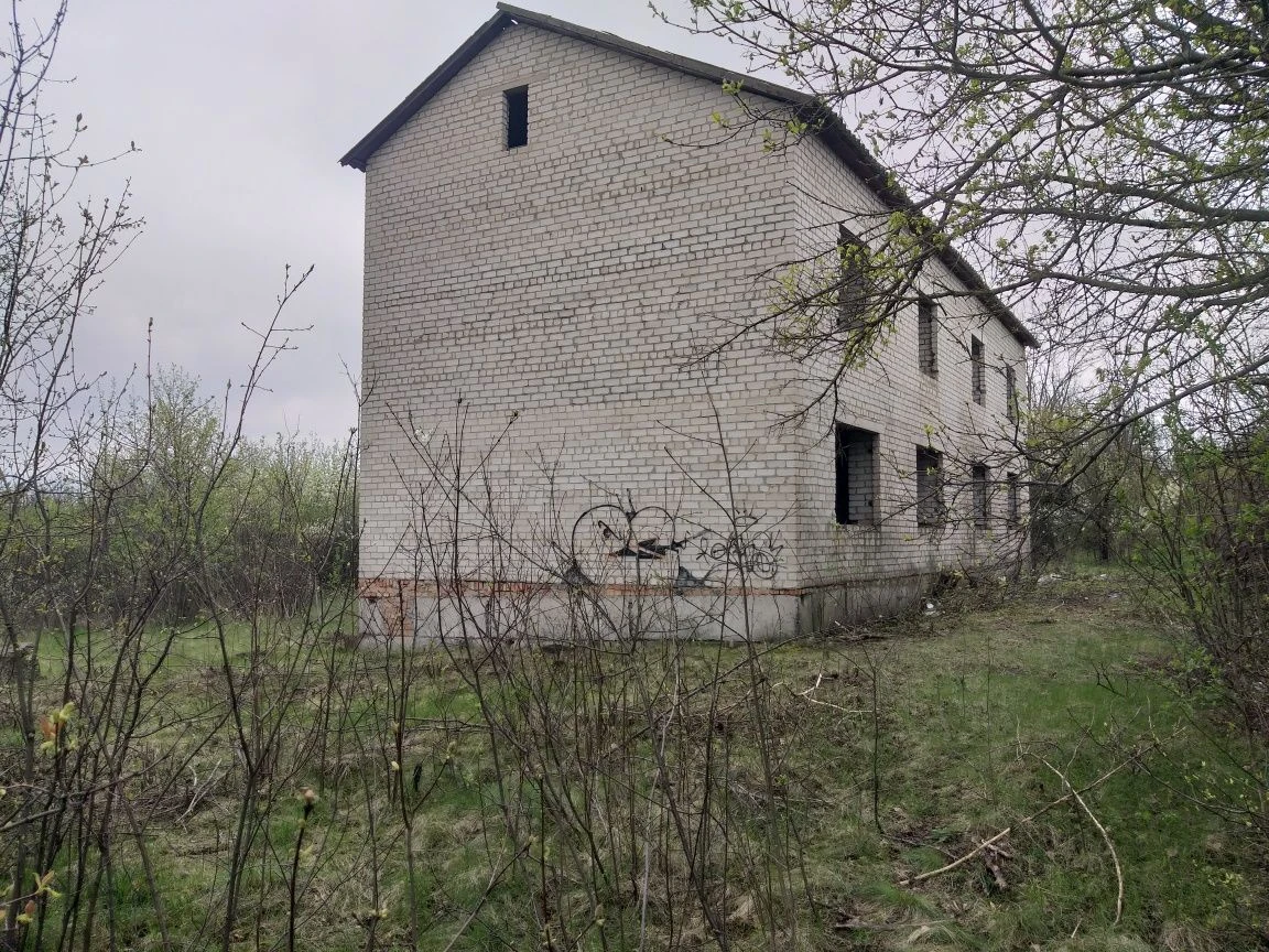 For Sale: House on a plot of land in Lesniche