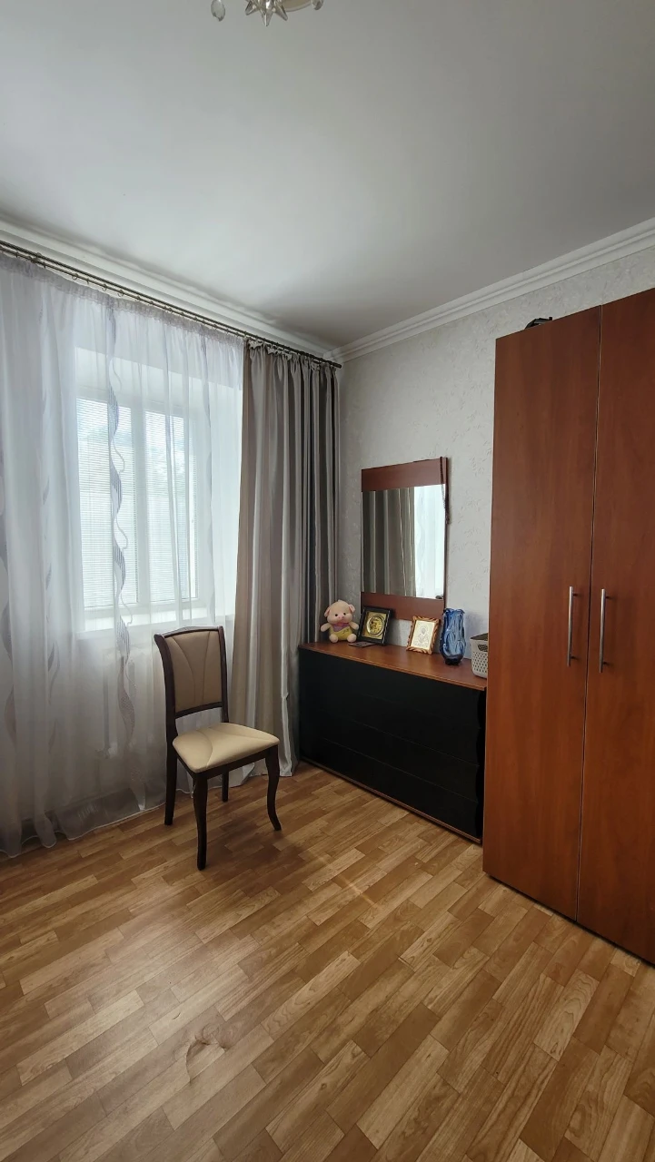 Продам будинок в Марганці