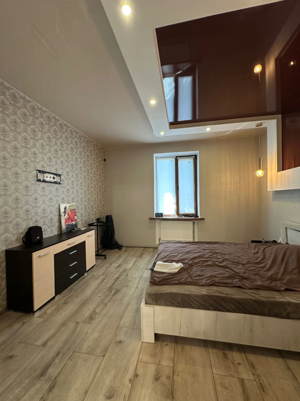 House for sale with furniture and appliances
