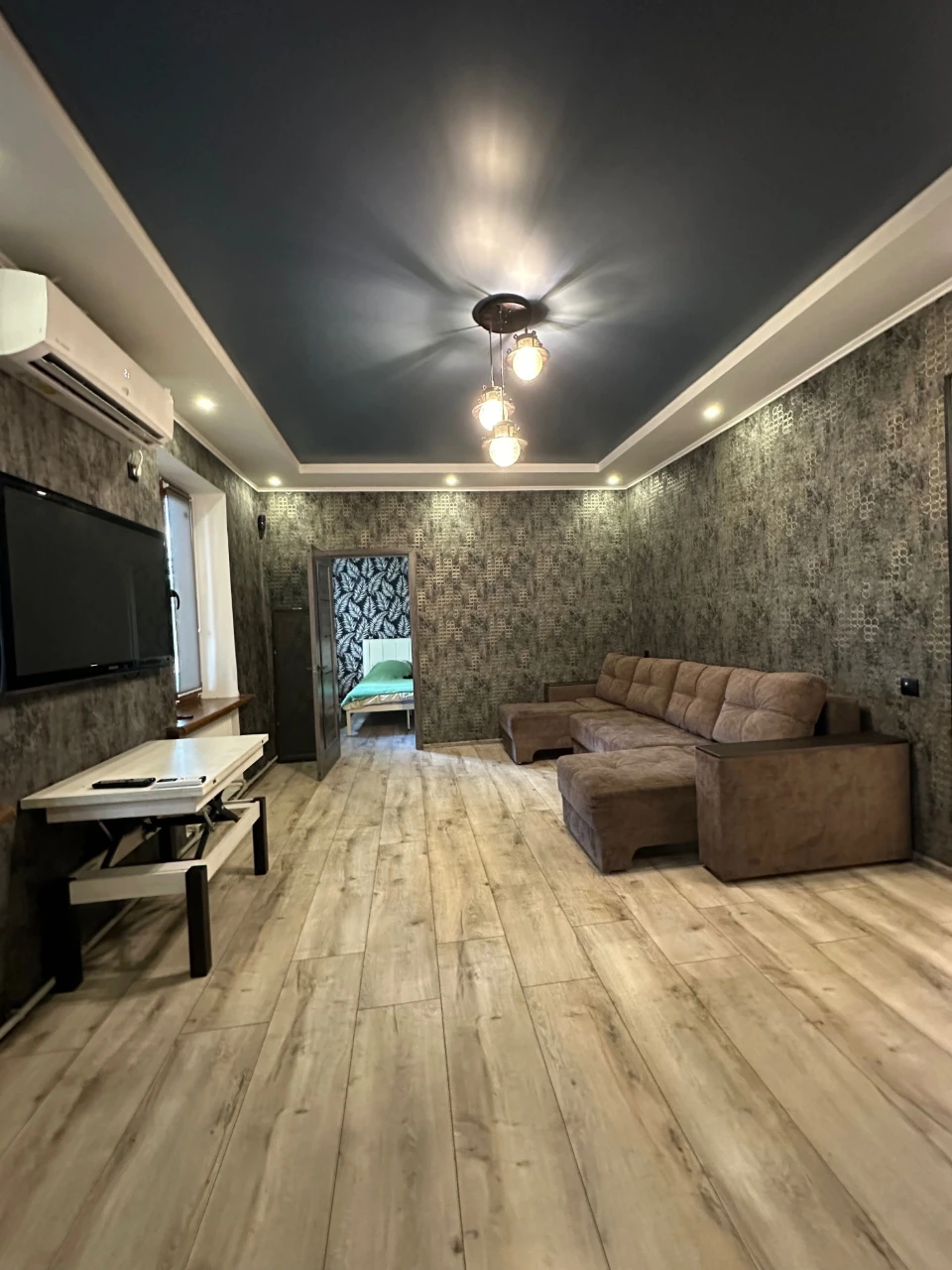 House for sale with furniture and appliances