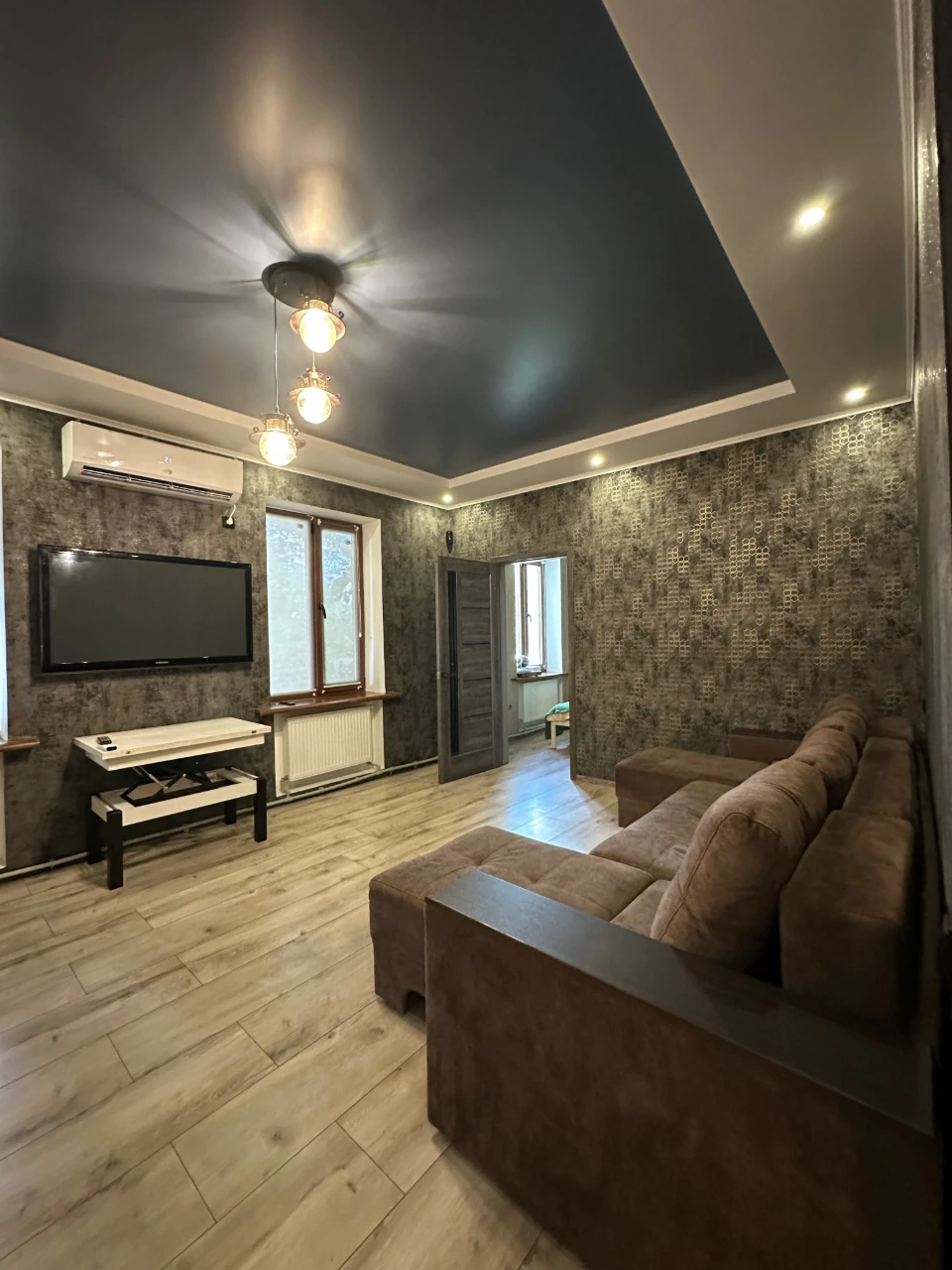 House for sale with furniture and appliances