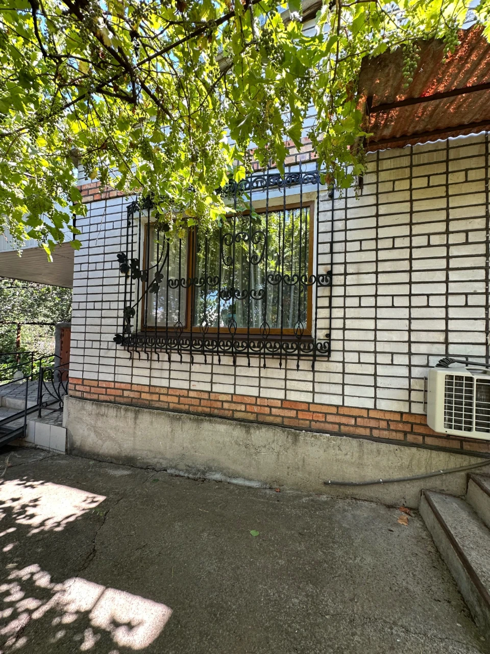 Продается 2х этажный дом