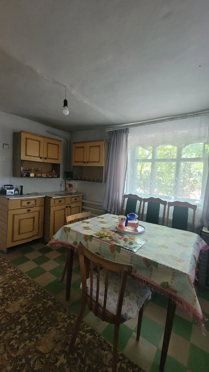 Продам будинок в Марганці. Район хлібозавод.