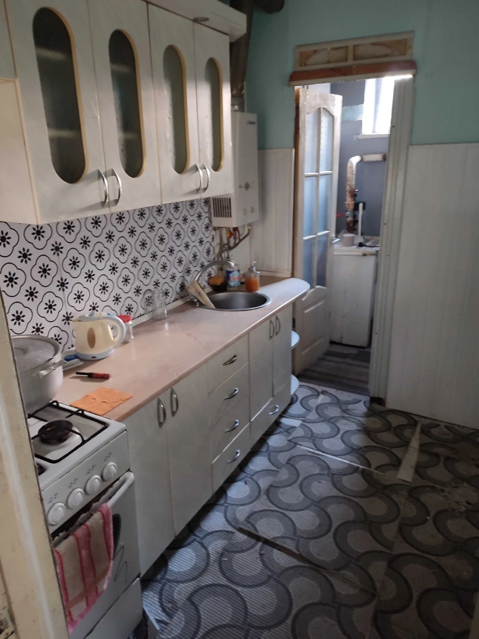 Продам большой дом район кафе "Лагуна" рассмотрю любые вариа